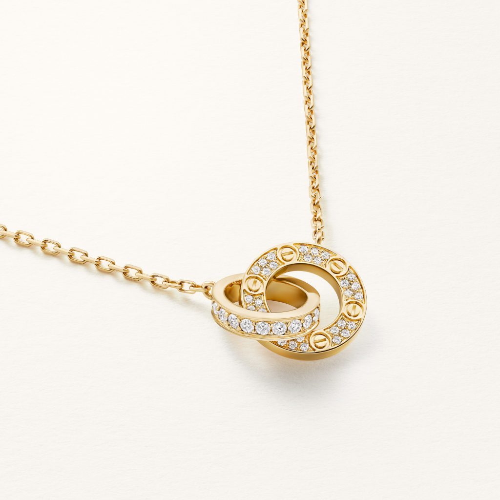 Necklaces & Pendants