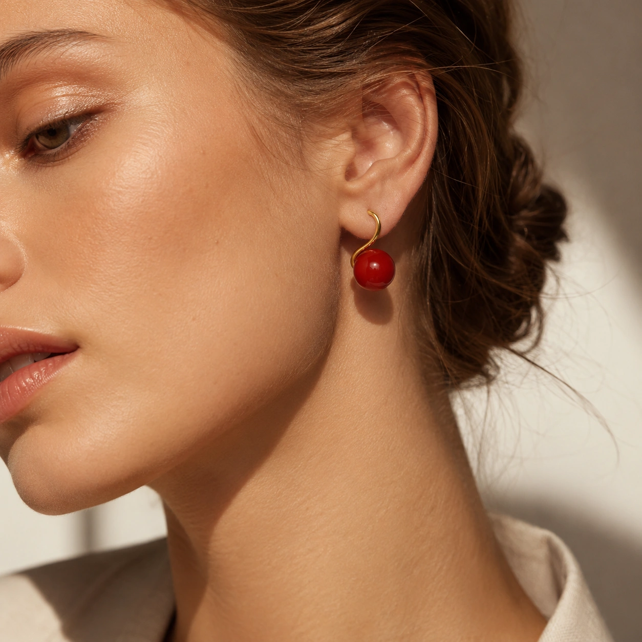 Red Glass Bead Drop Earrings – Minimalist Gold Tone Design