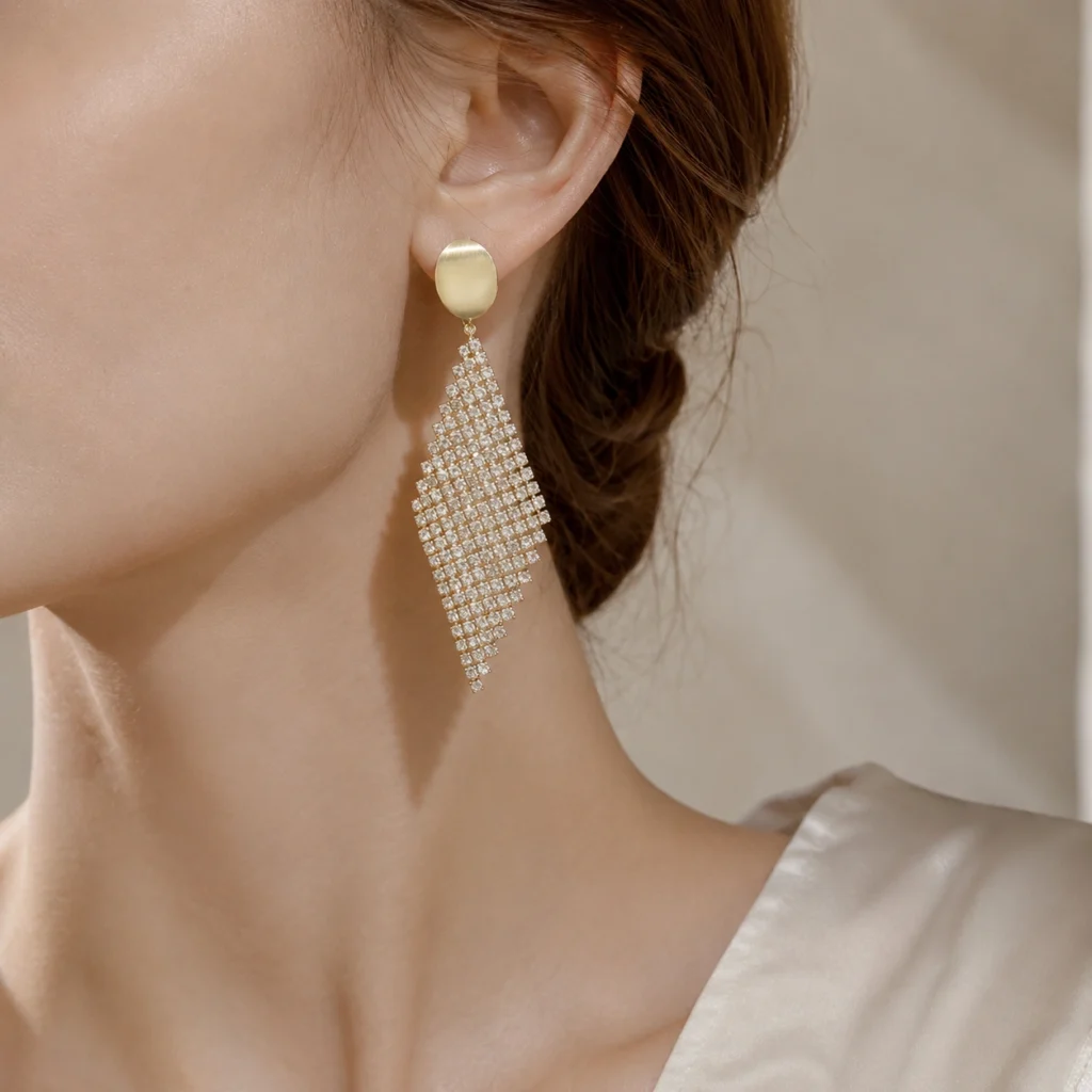 Rhinestone Geometric Drop Earrings – Diamond Tassel
