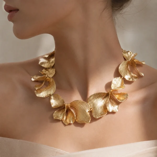 Aurelia Petals