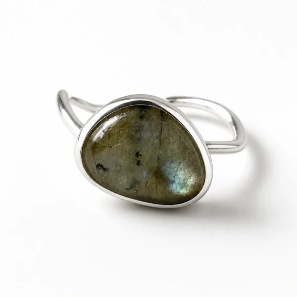Labradorite Freeform Ring – Aurora Stone