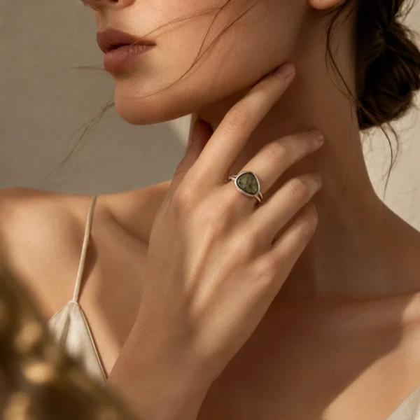 Labradorite Freeform Ring – Aurora Stone