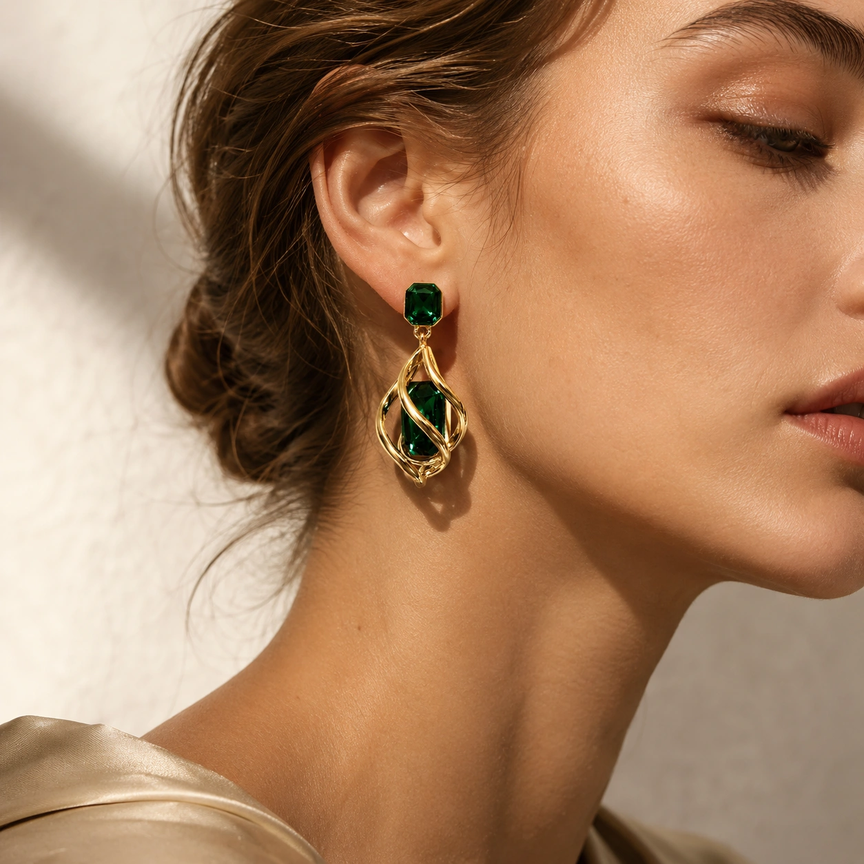 Green Teardrop Statement Earrings – Emerald Tone