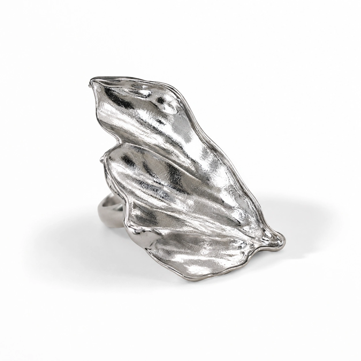 Leaf Statement Ring – Adjustable Gold & Silver Alloy Design